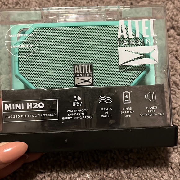 Altec Lansing Mini H20 Rugged Bluetooth Speaker - Picture 1 of 3